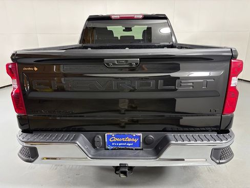 Used 2025 Chevrolet Silverado 1500 LT w/ LPO, Dark Essentials Package RWD image 7