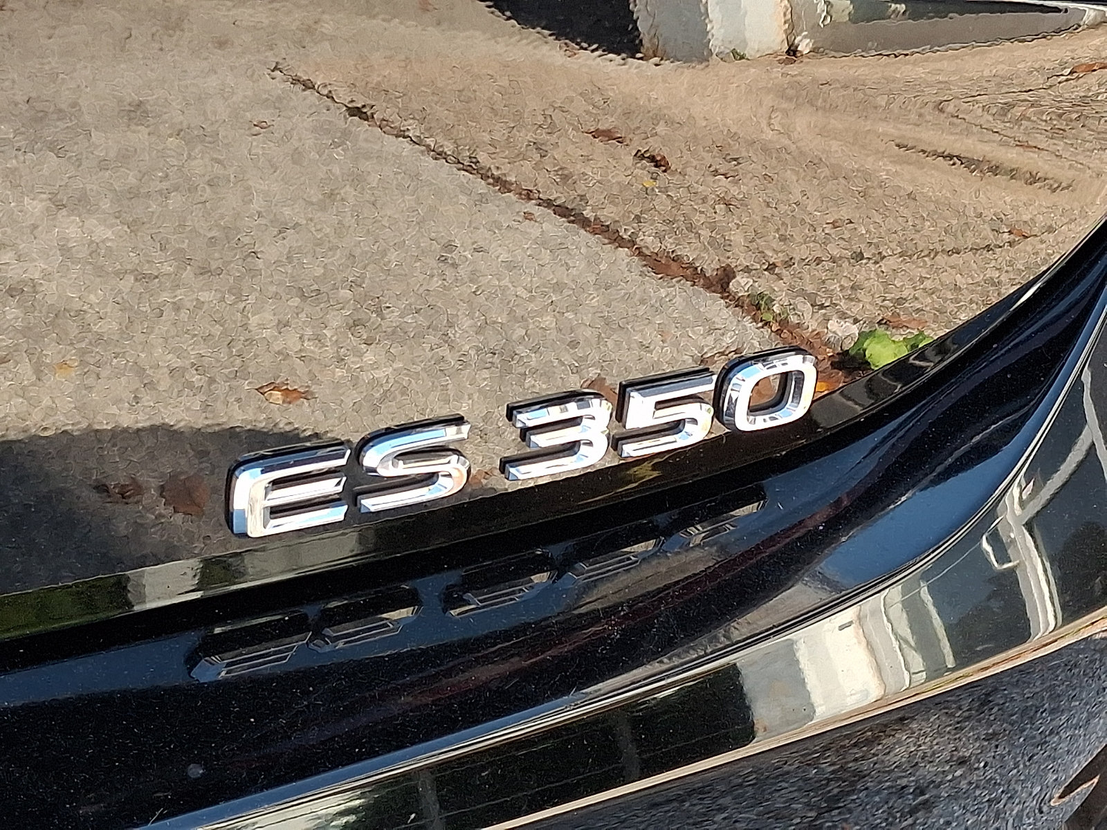 Certified 2025 Lexus ES 350 w/ Premium Package FWD image 6