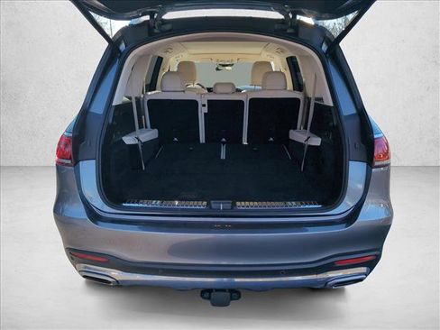 Used 2021 Mercedes-Benz GLS 580 4MATIC image 7