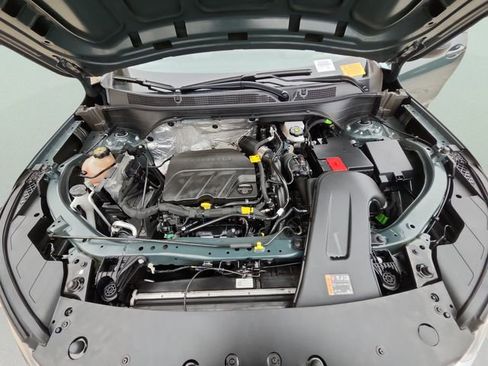 Certified 2025 Chevrolet Trax LS w/ Driver Confidence Package image 36