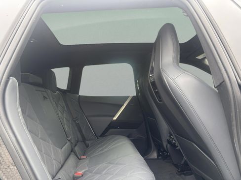 Used 2023 BMW iX xDrive50 w/ Premium Package image 25