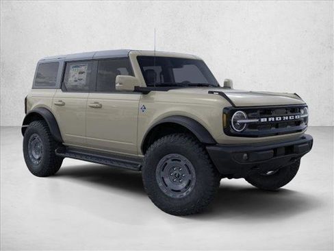 New 2025 Ford Bronco Outer Banks w/ Sasquatch Package image 7