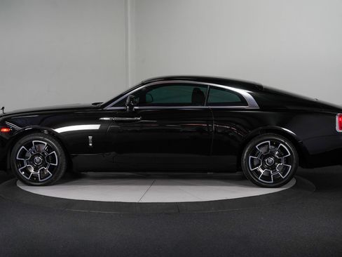 Used 2017 Rolls-Royce Wraith RWD image 7