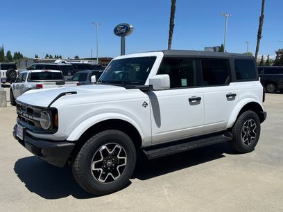 New 2026 Ford Bronco Outer Banks