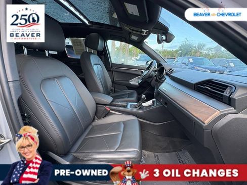 Used 2019 Audi Q3 2.0T Premium Plus AWD/4WD image 24