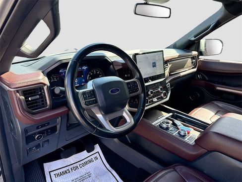 Used 2023 Ford Expedition Max Limited image 10