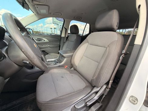 Used 2020 Chevrolet Traverse LS FWD image 13