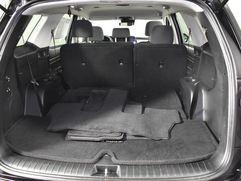 Used 2023 Hyundai Palisade SE image 50