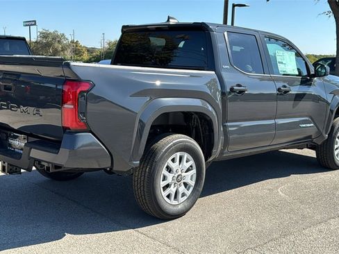 New 2025 Toyota Tacoma SR5 image 9