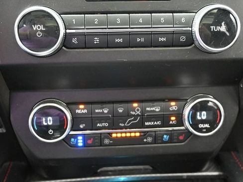Certified 2019 Ford Expedition Limited w/ Equipment Group 303A AWD/4WD image 24