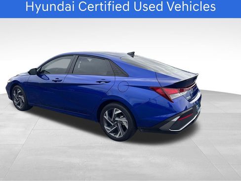 Certified 2025 Hyundai Elantra Sport FWD image 3