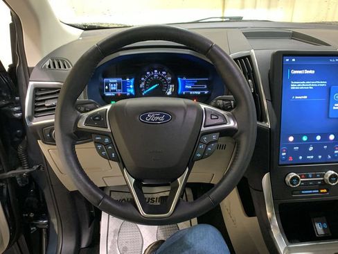 Used 2023 Ford Edge Titanium w/ Equipment Group 301A image 34