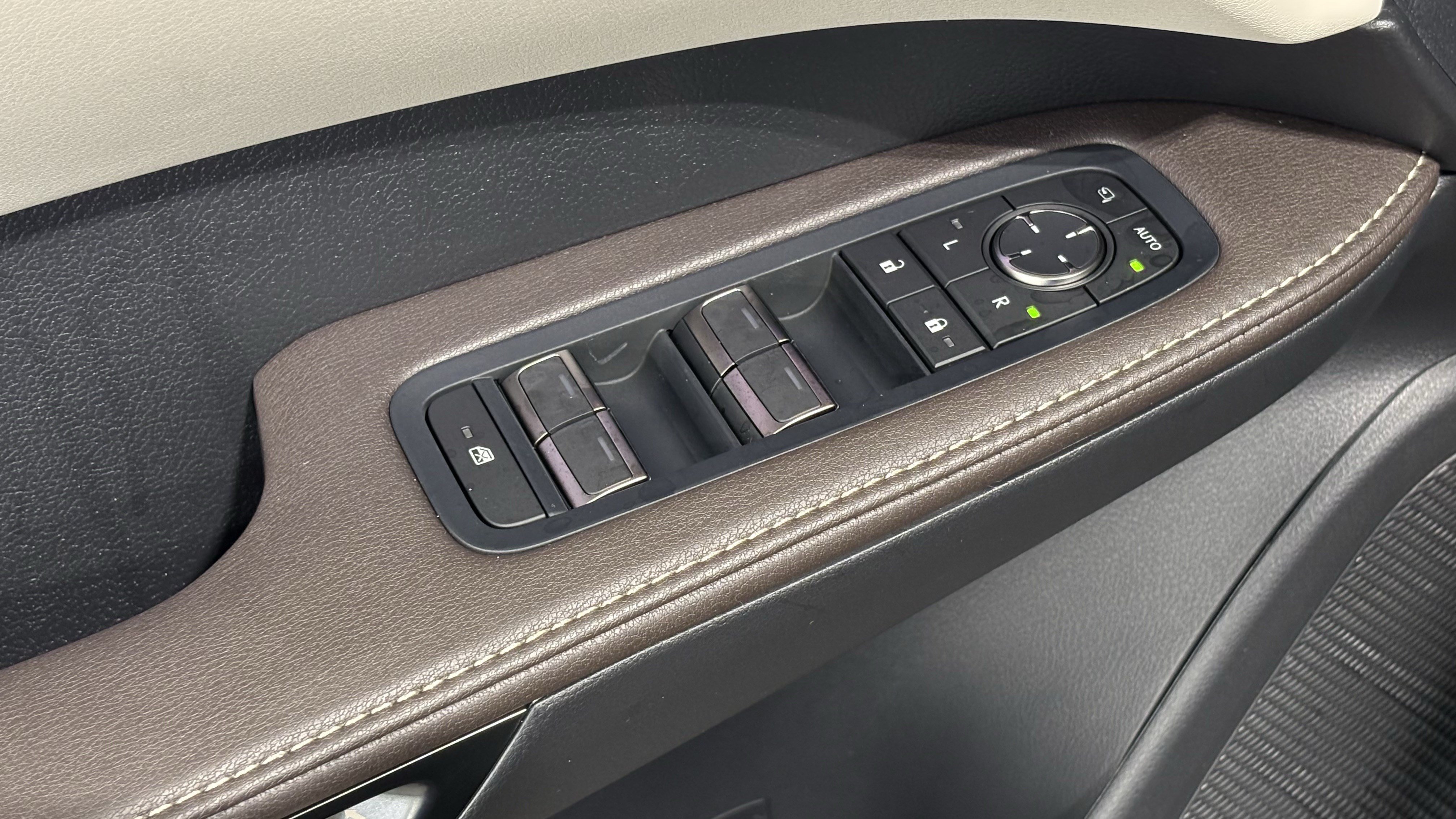 New 2026 Lexus RX 350h AWD/4WD image 16