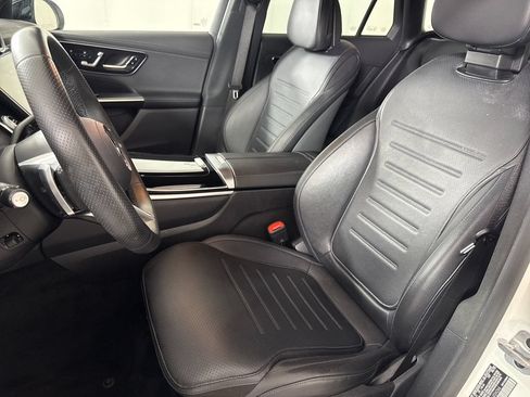 Used 2023 Mercedes-Benz GLC 300 image 10