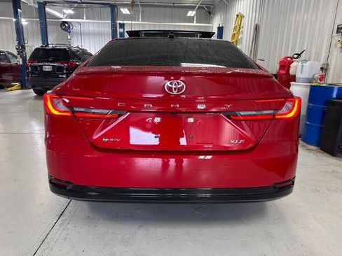 Used 2025 Toyota Camry XLE w/ Premium Plus Package FWD image 9