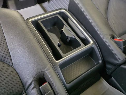 Certified 2024 Toyota Grand Highlander FWD image 11