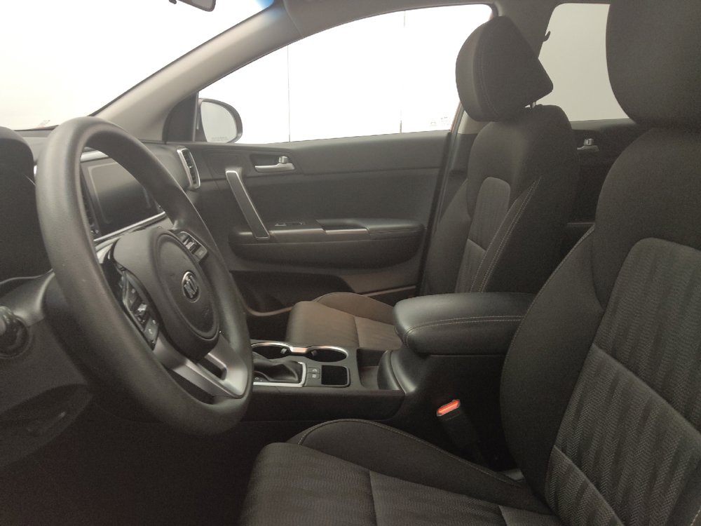 Used 2021 Kia Sportage LX FWD image 17