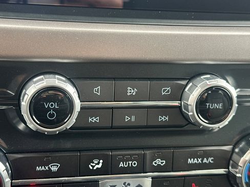 Used 2024 Ford F150 XLT w/ Equipment Group 302A MID image 31