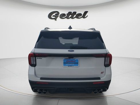 Used 2025 Ford Explorer ST AWD/4WD image 6