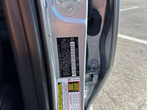 Used 2025 Toyota Camry LE image 33