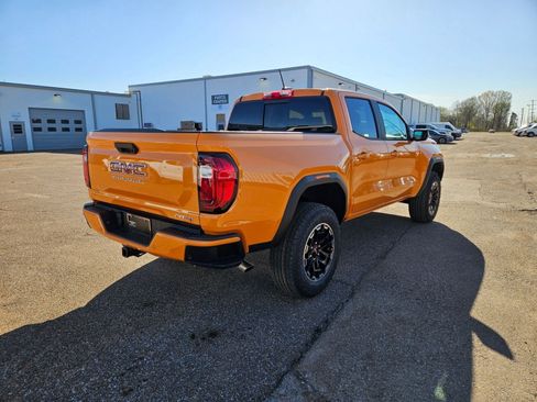 New 2026 GMC Canyon AT4 w/ AT4 Premium Package image 6