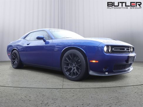 Used 2019 Dodge Challenger R/T w/ Plus Package image 3