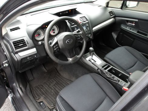 Used 2013 Subaru Impreza 2.0i Sport Premium image 9