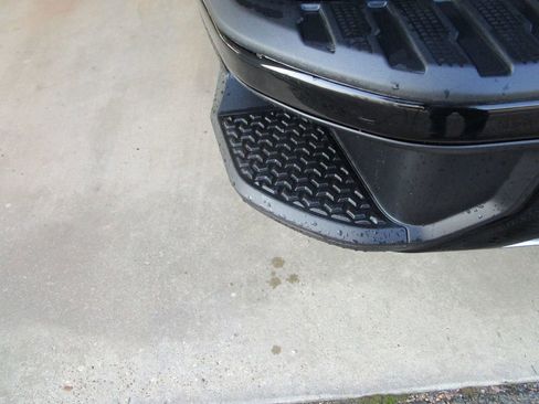 Used 2023 Chevrolet Silverado 1500 Custom Trail Boss w/ LPO, Dark Essentials Package image 16