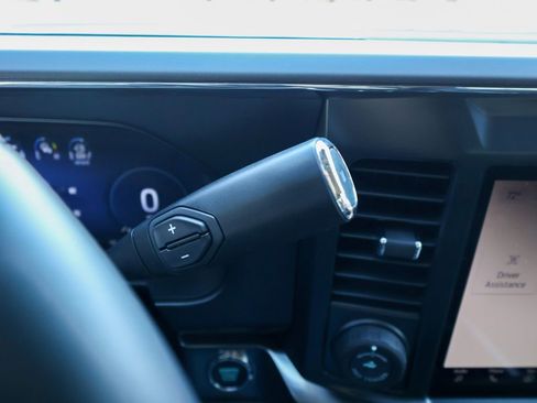 Used 2024 Ford F350 Lariat w/ Lariat Ultimate Package image 25