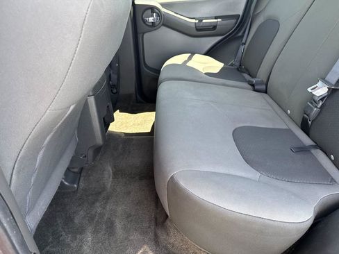 Used 2015 Nissan Xterra 2WD image 12