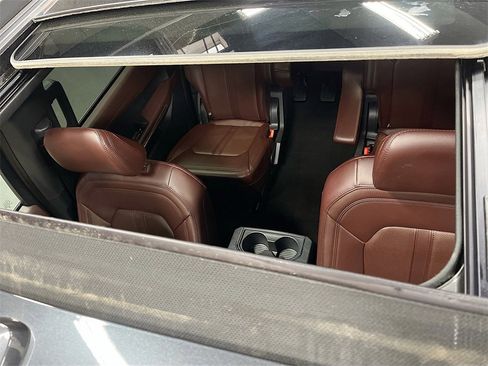 Used 2024 Ford Expedition Max Limited image 23