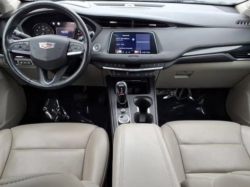 Used 2020 Cadillac XT4 Premium Luxury image 22