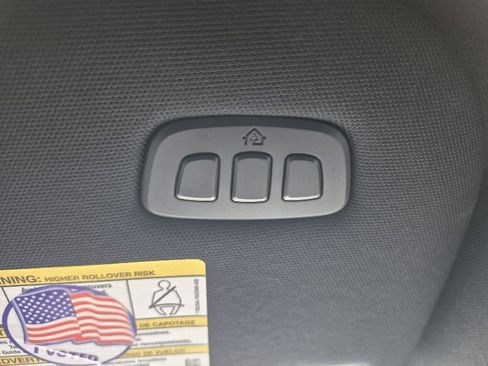 Certified 2021 Ford Expedition XLT RWD image 8