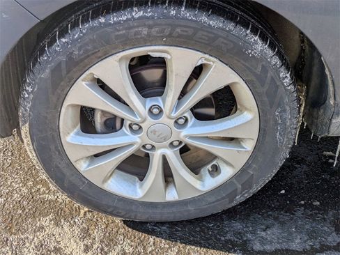 Used 2015 Kia Soul + w/ Audio Package image 7