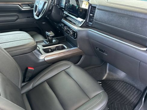 Certified 2026 Chevrolet Silverado 1500 LT Trail Boss w/ Convenience Package II AWD/4WD image 19