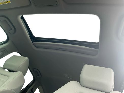 Used 2019 Honda CR-V EX image 16