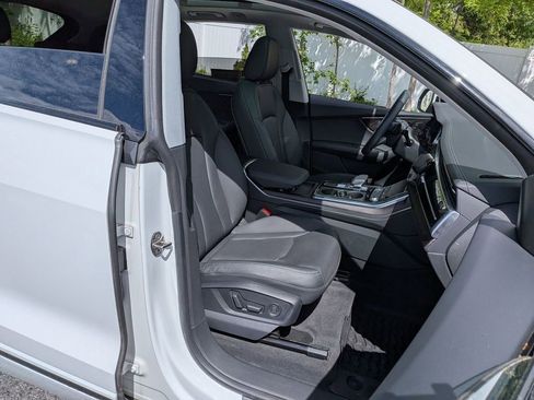 Certified 2023 Audi Q8 Premium Plus AWD/4WD image 24