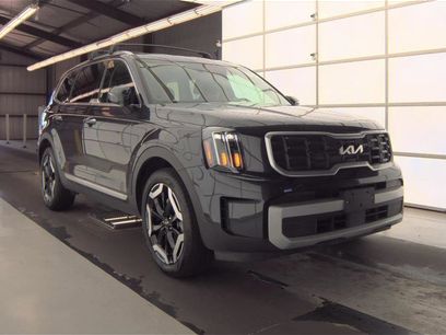 Used 2025 Kia Telluride S