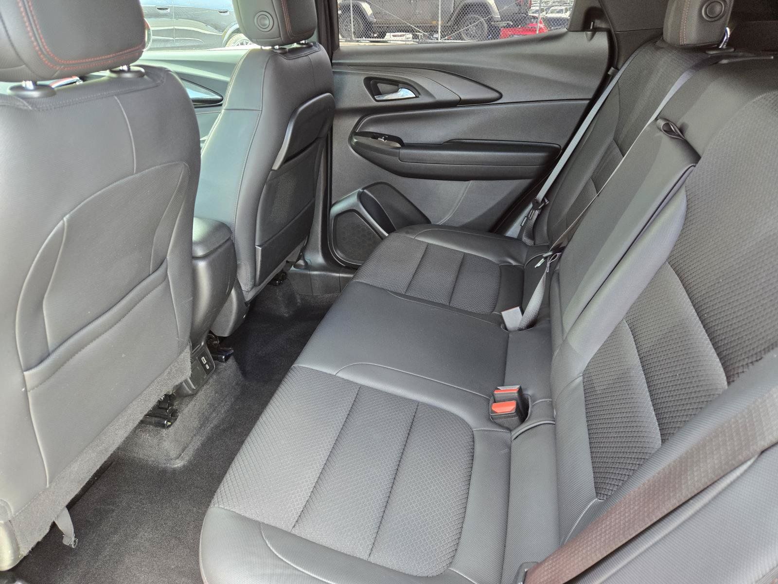 Used 2021 Chevrolet TrailBlazer RS w/ Convenience Package FWD image 27