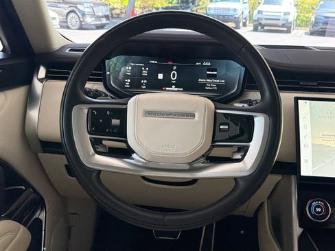 Used 2023 Land Rover Range Rover SE AWD/4WD image 17