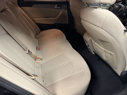 Used 2015 Hyundai Sonata SE w/ Option Group 09 image 14