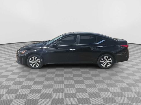 Used 2023 Nissan Altima 2.5 S FWD image 5