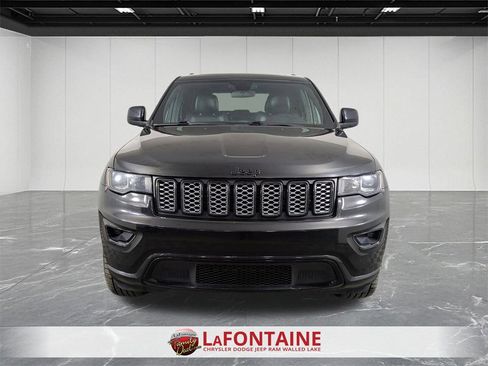 Used 2021 Jeep Grand Cherokee Laredo X image 8