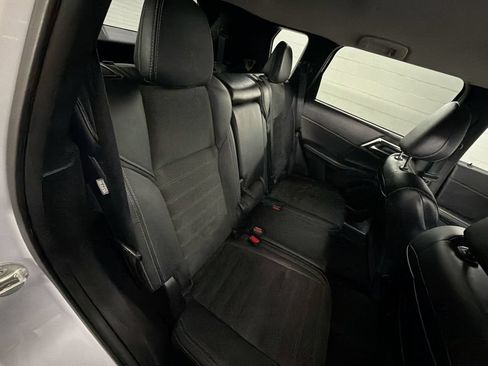 Used 2024 Mitsubishi Outlander SE AWD/4WD image 25