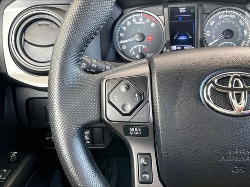 Certified 2022 Toyota Tacoma TRD Sport w/ Technology Package image 12