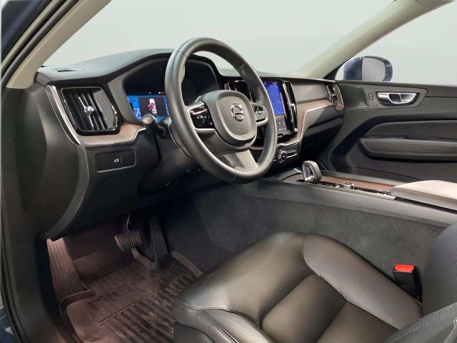 Used 2023 Volvo XC60 B5 Plus w/ Climate Package AWD/4WD image 19