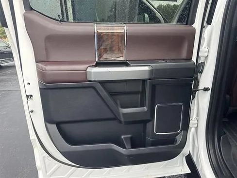 Used 2017 Ford F250 Platinum w/ Platinum Ultimate Package AWD/4WD image 14