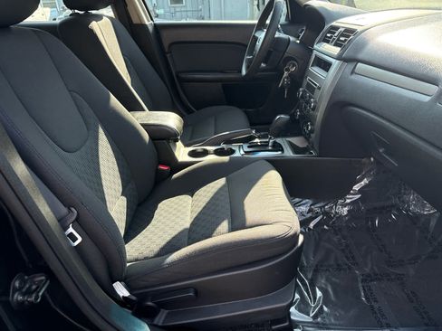 Used 2011 Ford Fusion SE FWD image 12