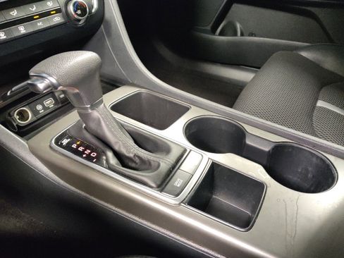 Used 2020 Kia Optima S FWD image 26