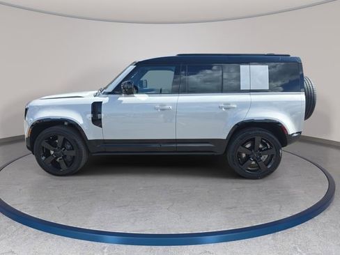 New 2026 Land Rover Defender 110 X-Dynamic SE AWD/4WD image 8